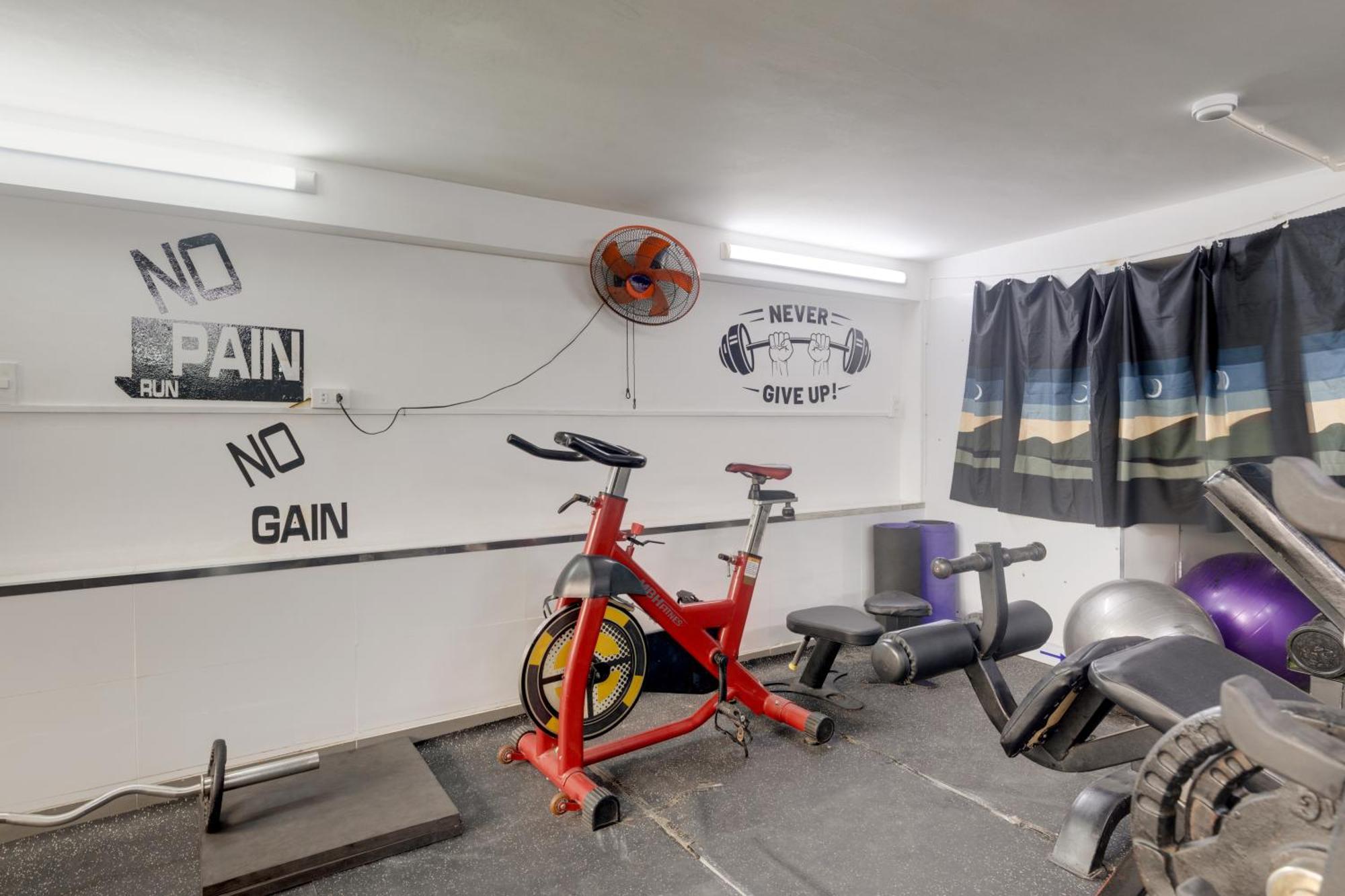 Saigon Authentic Hostel - Daily Walking Morning City Tour, Fresh Daily Breakfast, Gym & Rooftop Billiard TP. Hồ Chí Minh Ngoại thất bức ảnh